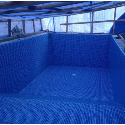 Монтаж плівки (лайнер) для басейнів, ставків і водойм.