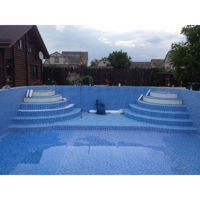 Монтаж плівки (лайнер) для басейнів, ставків і водойм.