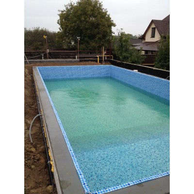 Монтаж плівки (лайнер) для басейнів, ставків і водойм.