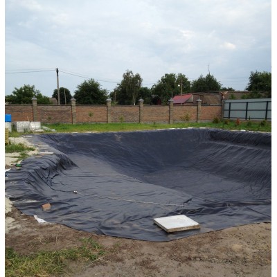 Монтаж плівки ПВХ для ставків і водойм