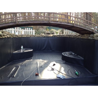 Монтаж плівки ПВХ для ставків і водойм